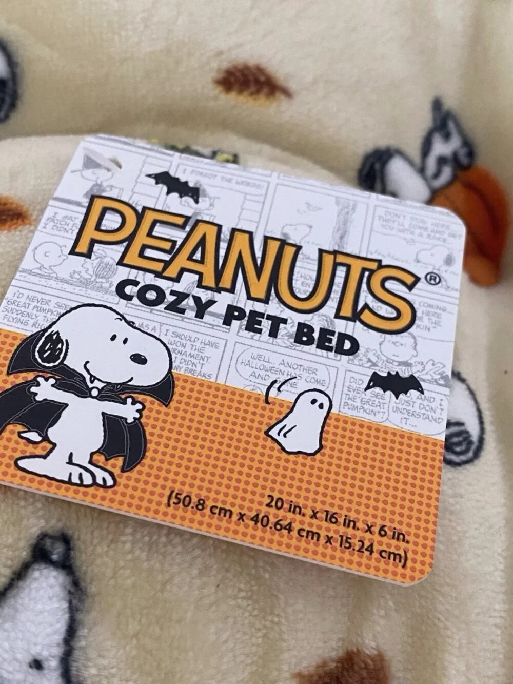 Peanuts Snoopy Woodstock Small Dog Cozy Pet Bed Halloween Pumpkin 20 X 16 X 6”